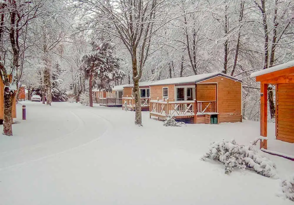 Chalets hiver Camping les Chalets du Lac