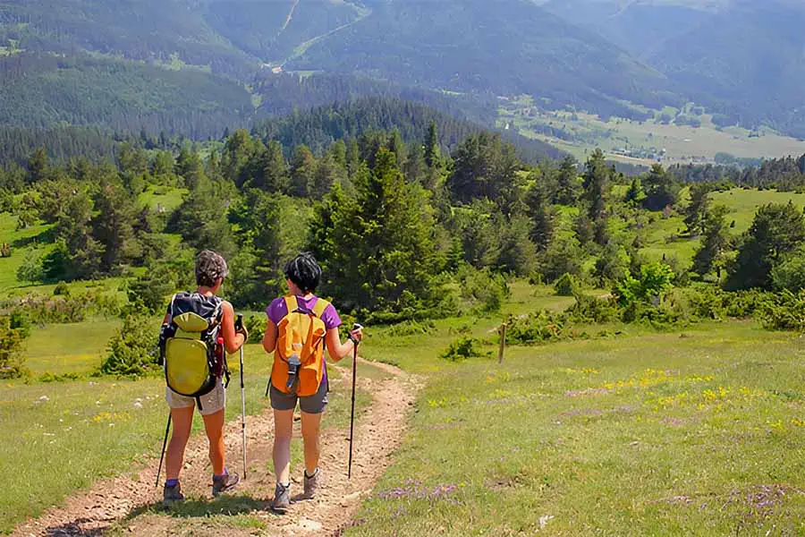 Senderismo Camping les Chalets du Lac