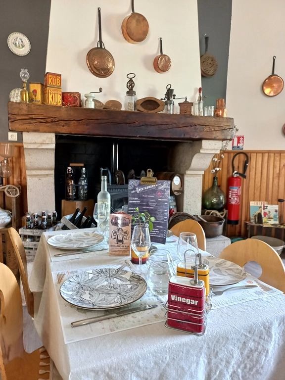 Restaurant Le Broc at the chalet du lac Belcaire Table set up for the meal