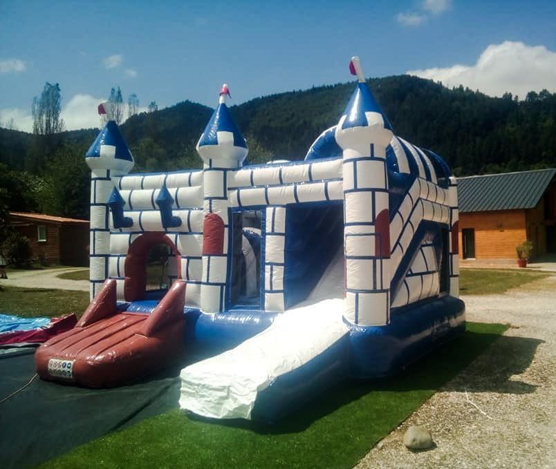 Inflatable children's games structure of the chalets of Lake Belcaire