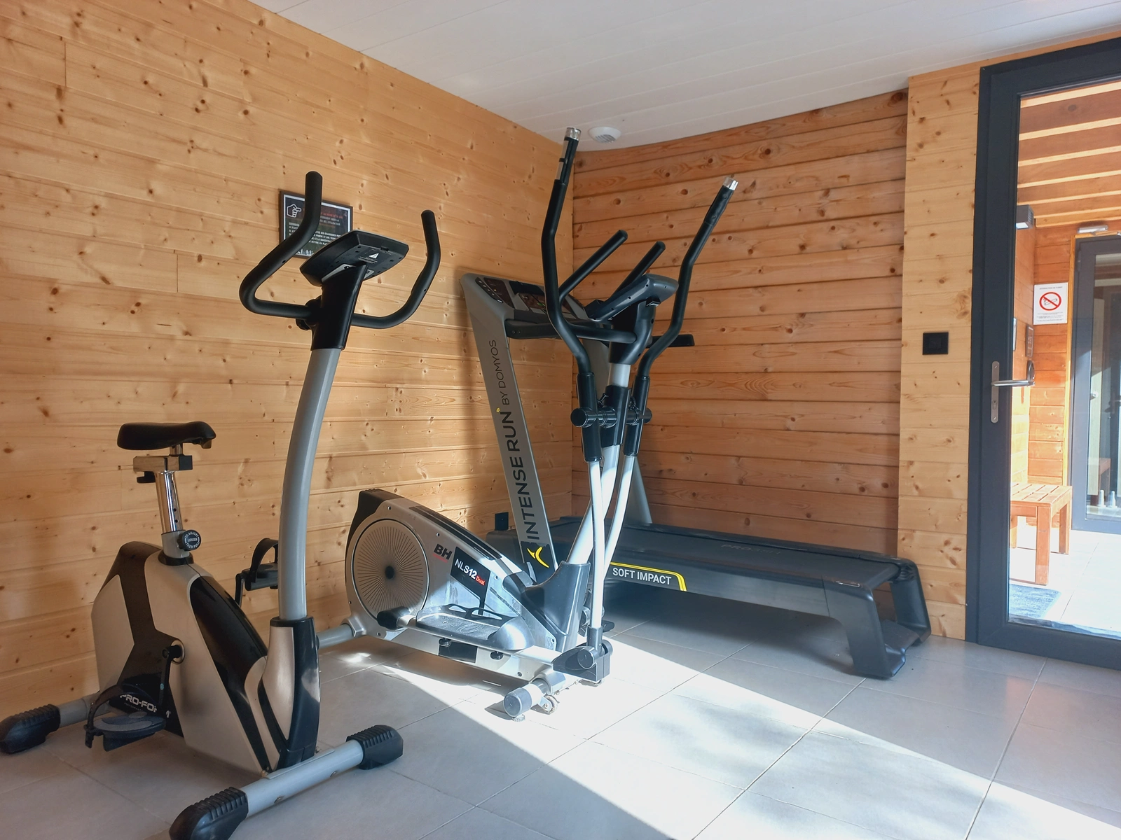 gym of the chalets du lac in Belcaire in the Cathar pyrenees