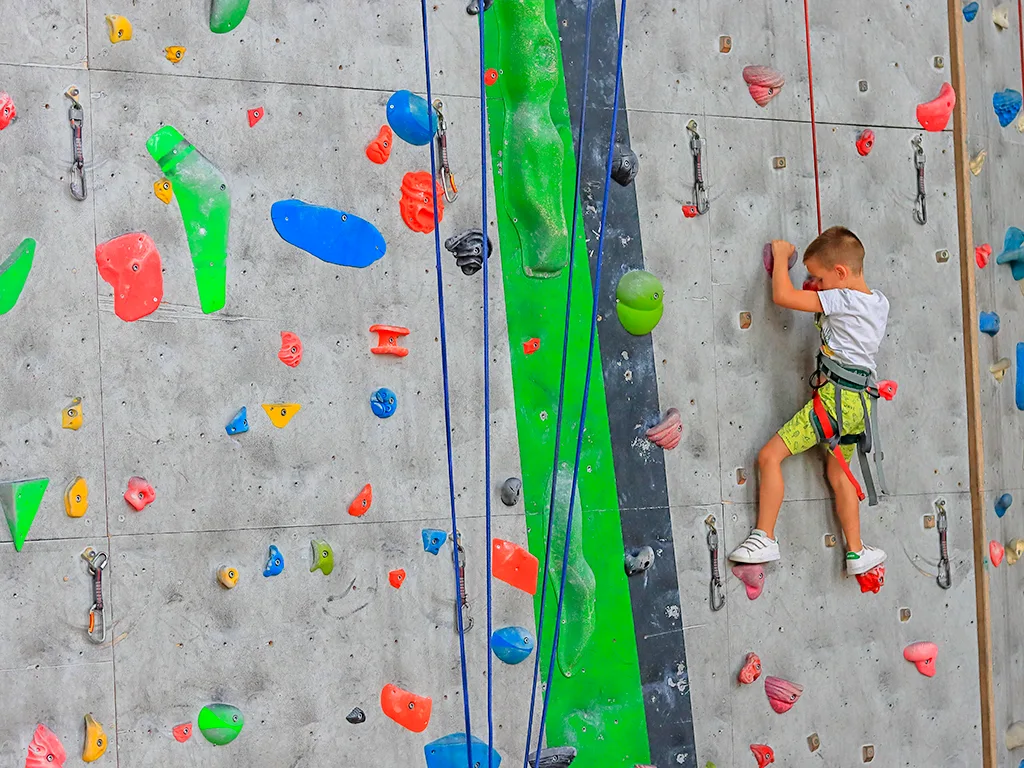 Belcaire climbing room